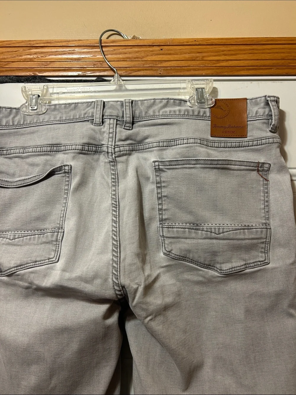 Tommy Bahama slim straight